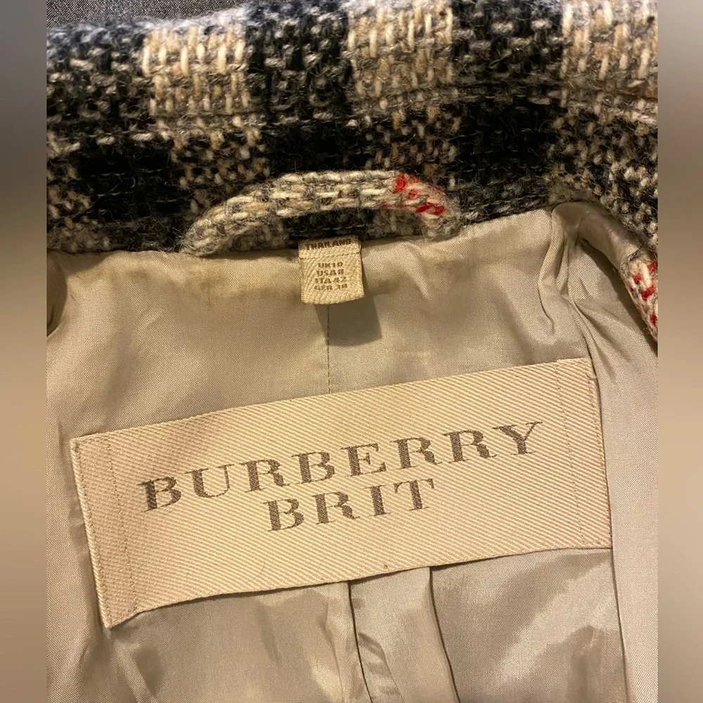 Gorgeous Burberry wool grey coat - Picture 4 of 6
